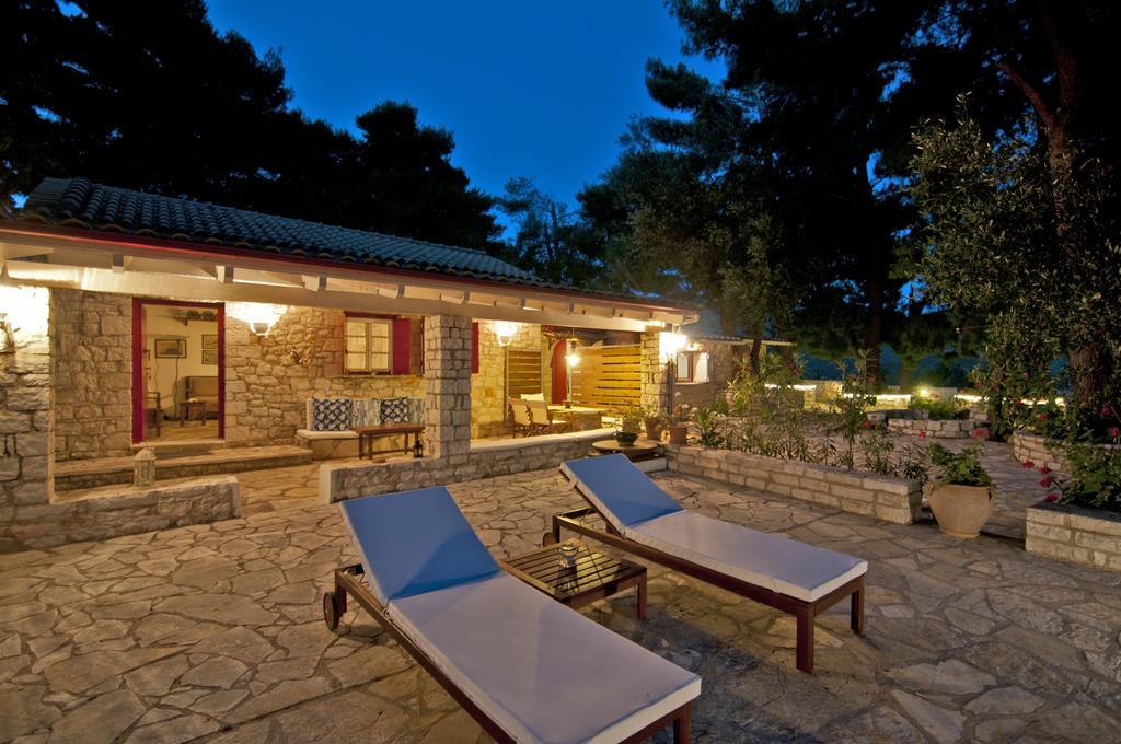 Captain Mike'S Villa II ซิโวตา ภายนอก รูปภาพ